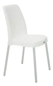 Cadeira Com Encosto Fechado E Pernas Anodizadas Branca Vanda Summa