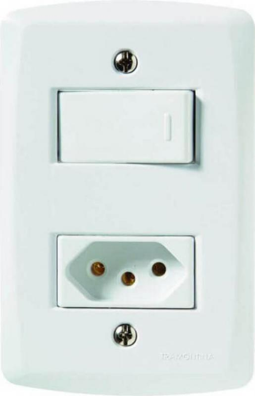 Conjunto 1 Interruptor Simples 10a 250v + 1 Tomada 2p+T 10a 250v 4x2 - Lux